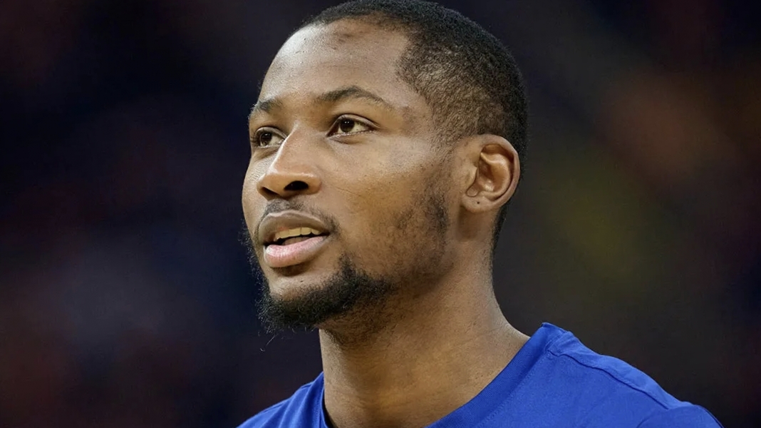 真人体育官网-金州勇士训练开放日，清晨队长鼓劲引欢呼，NBA季后赛在即，团队化学反应显著