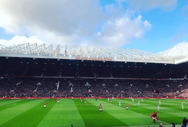 费耶诺德比赛为什么中断了