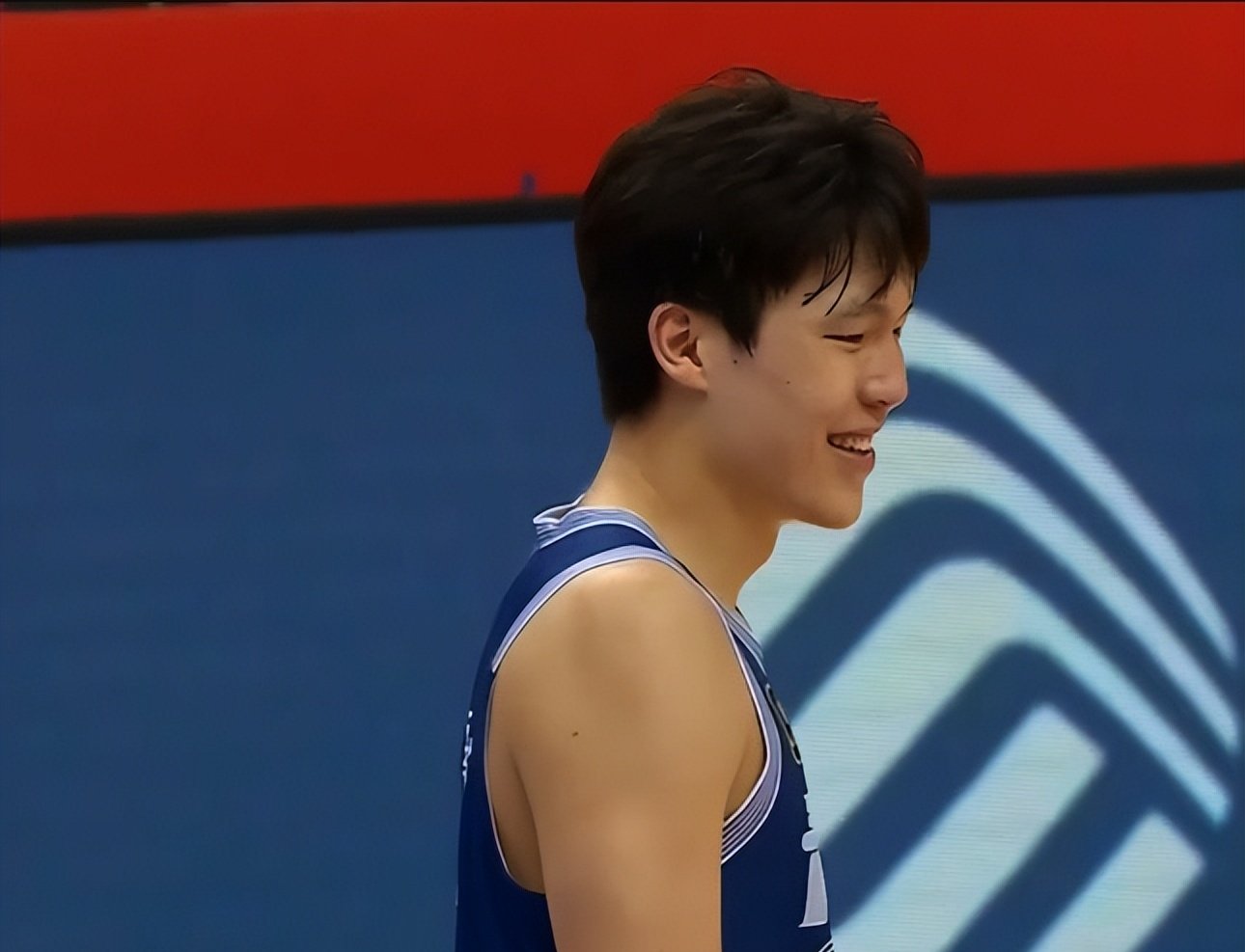 真人体育官网-赛前广厦男篮备战欧冠，复出首秀细节曝光，底气十足，控场能力受关注